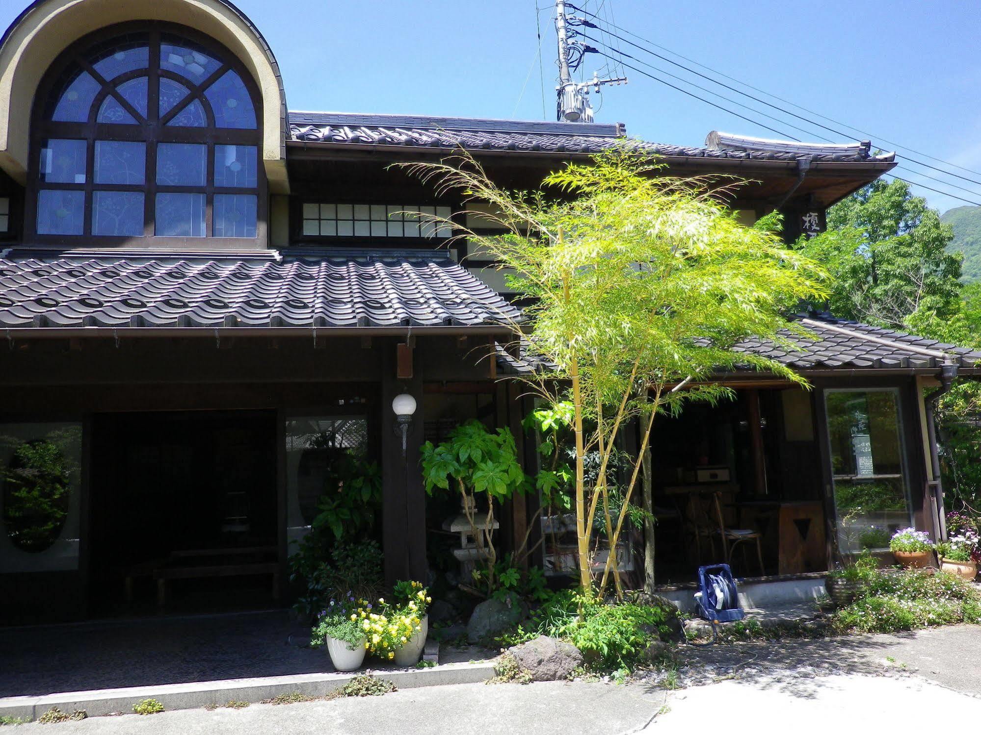 Hotel Enokiya Ryokan Yufu Zewnętrze zdjęcie