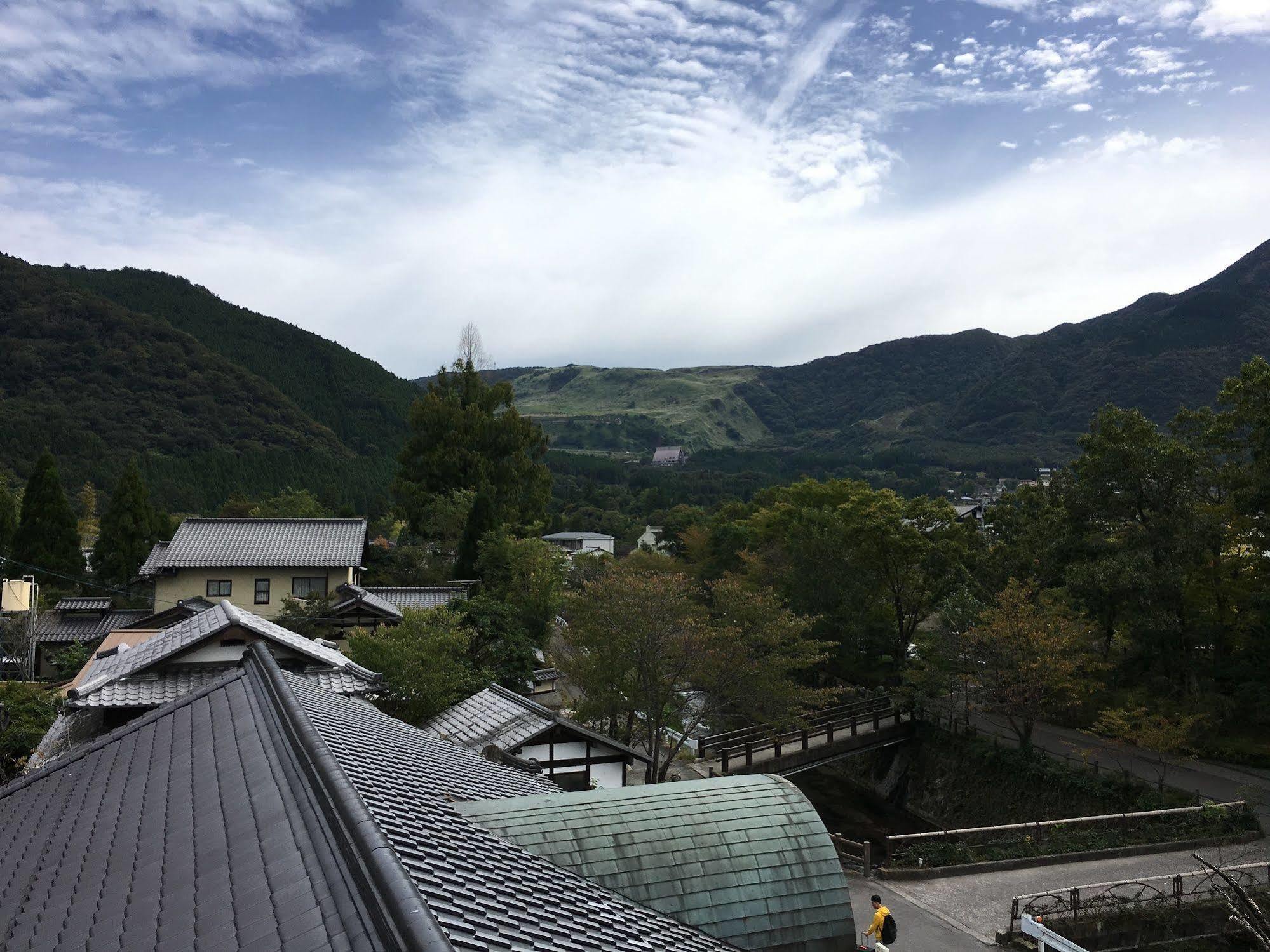 Hotel Enokiya Ryokan Yufu Zewnętrze zdjęcie